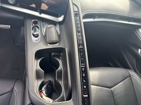 Used 2024 Chevrolet Corvette Stingray Premium Cpe w/ 3LT image 11