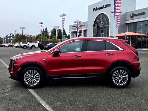 Used 2024 Cadillac XT4 Premium Luxury image 8