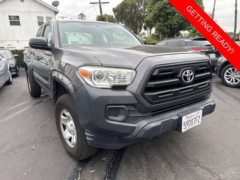 Used 2017 Toyota Tacoma SR RWD image 7
