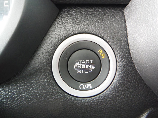 Used 2026 RAM 2500 Laramie AWD/4WD image 32