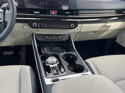 New 2026 Kia Carnival SX Prestige image 17