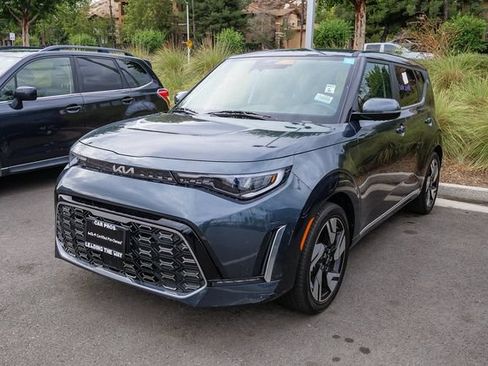 Certified 2025 Kia Soul GT-Line w/ GT-Line Technology Package FWD image 6