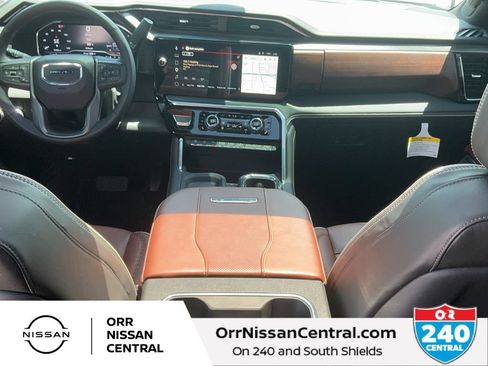 Used 2025 GMC Sierra 2500 Denali Ultimate AWD/4WD image 15