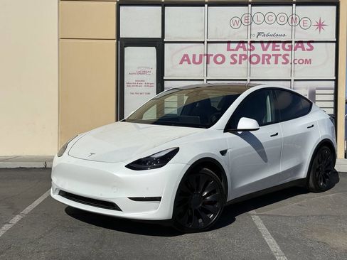Used 2022 Tesla Model Y Performance image 4