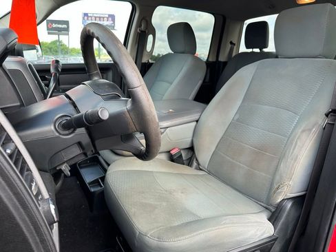 Used 2018 RAM 2500 Tradesman w/ Chrome Appearance Group AWD/4WD image 13