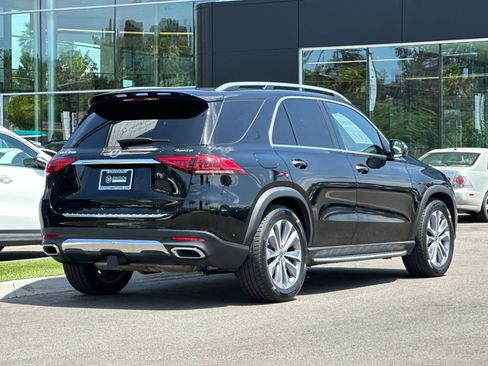 Used 2021 Mercedes-Benz GLE 350 4MATIC image 3