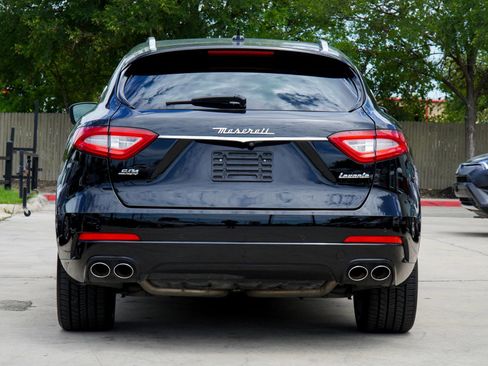 Used 2019 Maserati Levante S image 5