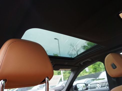 Used 2023 BMW 530i xDrive w/ Executive Package AWD/4WD image 43