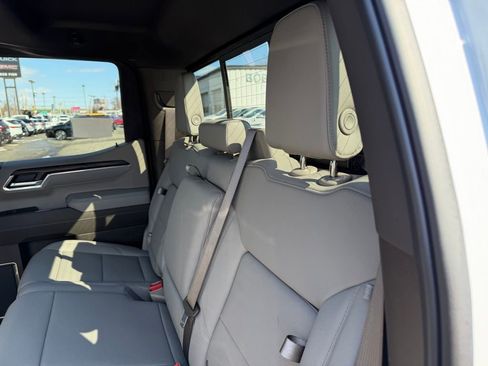 New 2026 GMC Sierra 1500 SLT w/ SLT Premium Package image 9