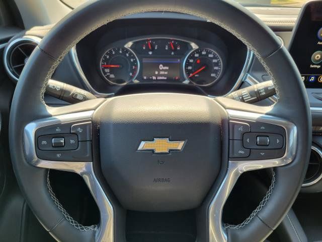 Used 2024 Chevrolet Blazer LT FWD image 12