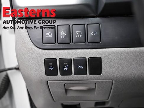 Used 2017 Toyota Highlander Limited Platinum AWD/4WD image 23