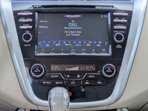 Used 2017 Nissan Murano SL FWD image 17