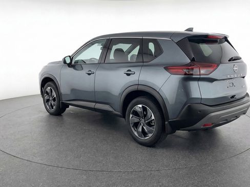Used 2025 Nissan Rogue SV image 6