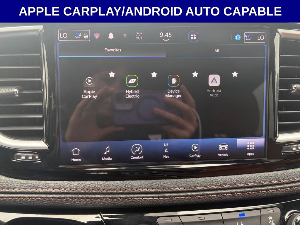Used 2024 Chrysler Pacifica Pinnacle FWD image 13