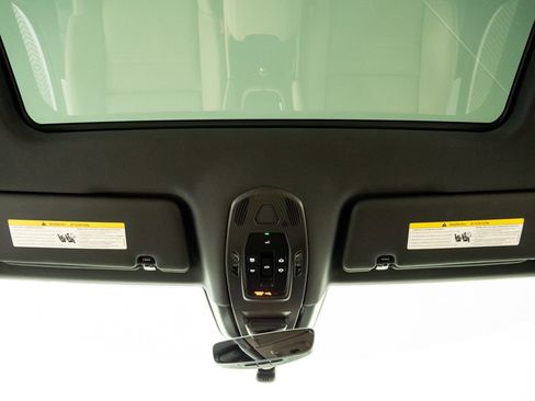 Certified 2024 Porsche Cayenne image 19