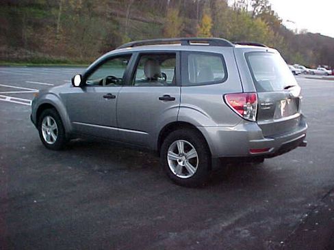 Used 2011 Subaru Forester 2.5X AWD/4WD image 9