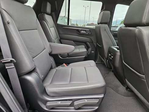 Used 2025 Chevrolet Tahoe Z71 w/ Comfort Package AWD/4WD image 31