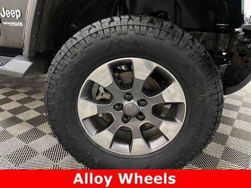 Used 2018 Jeep Wrangler Unlimited Sahara w/ LED Lighting Group image 46