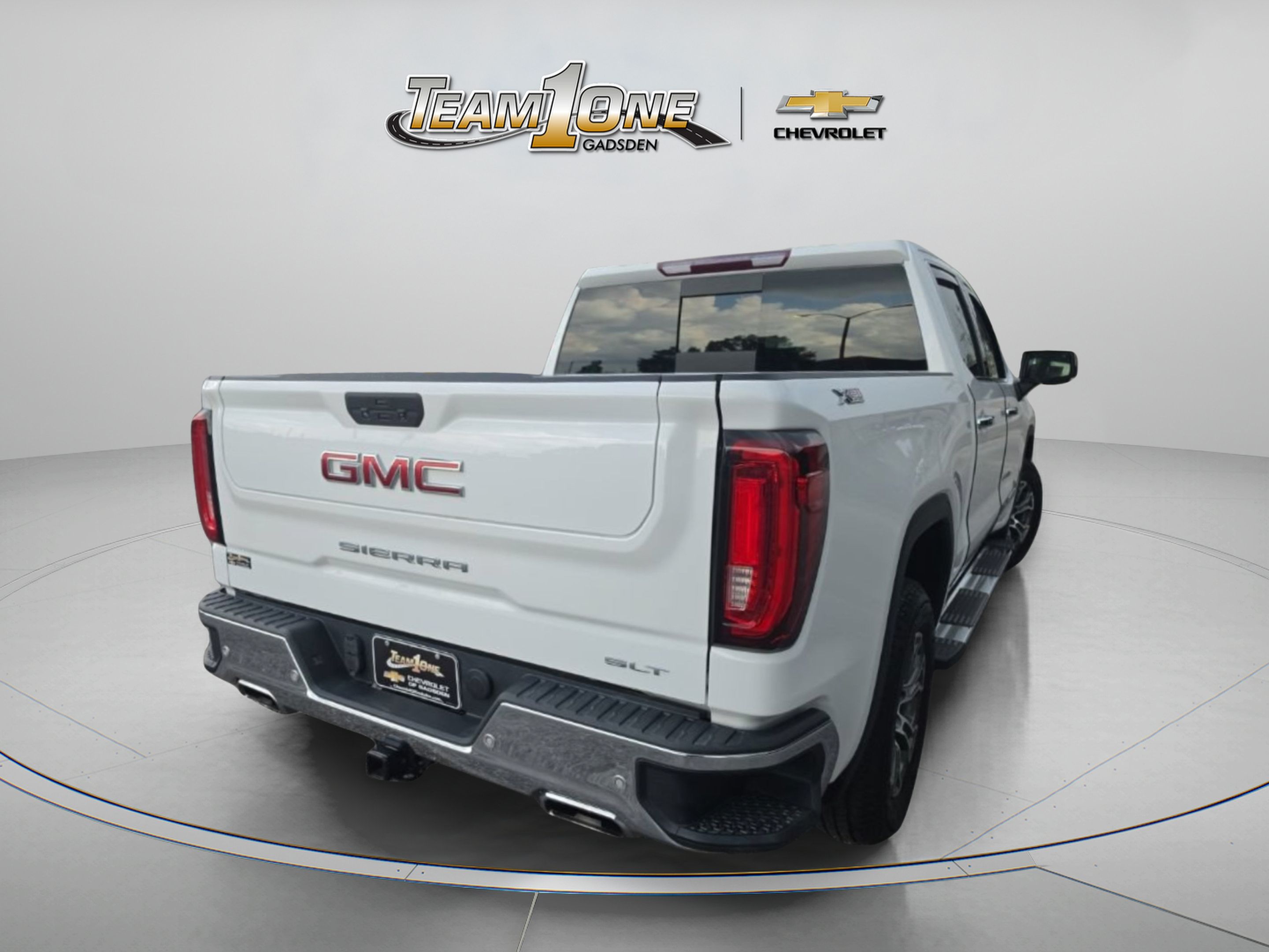 Used 2020 GMC Sierra 1500 SLT w/ SLT Convenience Package AWD/4WD image 8
