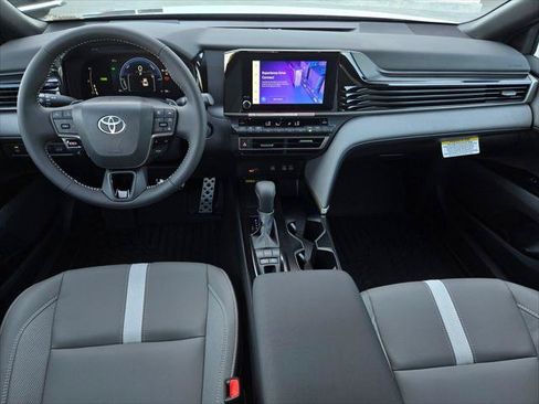 Used 2026 Toyota Camry SE w/ Convenience Package FWD image 13