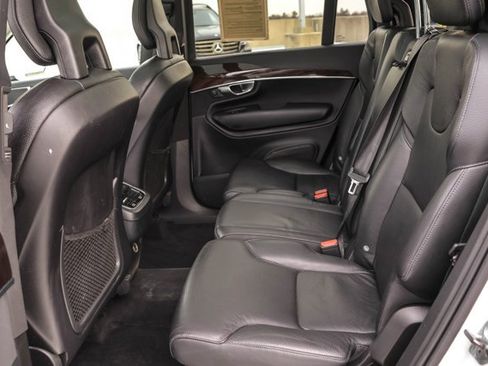Used 2017 Volvo XC90 T6 Momentum w/ Momentum Plus Package image 27