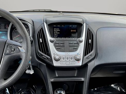 Used 2016 Chevrolet Equinox LS FWD image 9