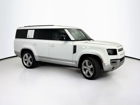 Used 2023 Land Rover Defender 130 First Edition image 3