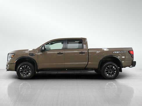 Used 2024 Nissan Titan PRO-4X w/ Pro-4x Convenience Package AWD/4WD image 2