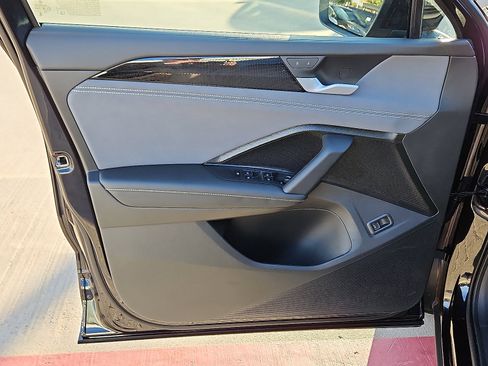 New 2026 Volkswagen Tiguan SE R-Line image 14