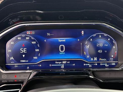 Used 2024 Chevrolet Silverado 2500 LTZ w/ LTZ Premium Package image 16