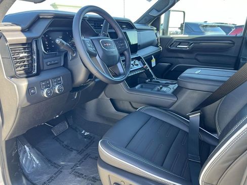 New 2026 GMC Sierra 2500 AT4X image 9