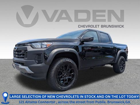New 2026 Chevrolet Colorado Trail Boss AWD/4WD image 1