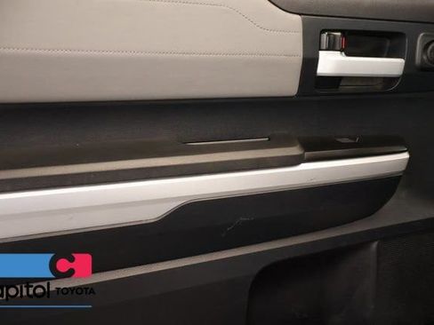 Used 2015 Toyota Tundra Limited w/ Limited Premium Package AWD/4WD image 30