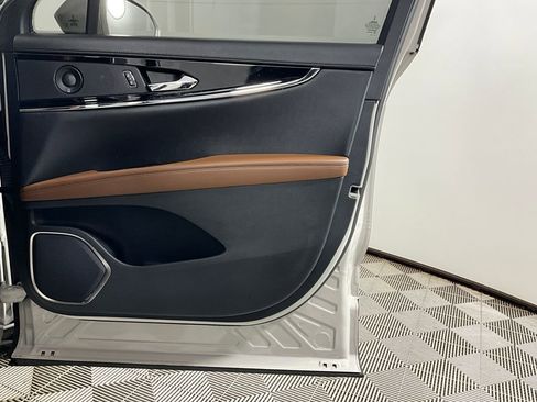 Used 2023 Lincoln Nautilus Reserve w/ Equipment Group 201A image 21