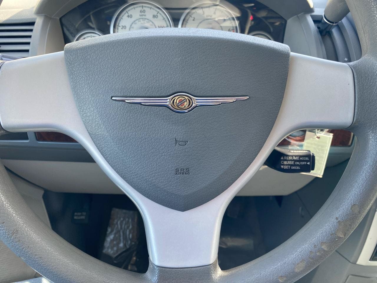 Used 2010 Chrysler Town & Country LX w/ PWR Convenience Group FWD image 18