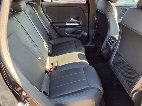 Used 2025 Mercedes-Benz GLA 250 4MATIC image 19