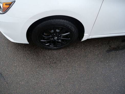 Used 2018 Nissan Sentra SV image 34