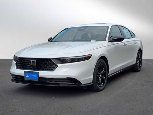 New 2025 Honda Accord SE image 7