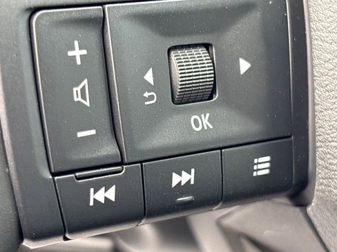 New 2026 Nissan Rogue SV image 34