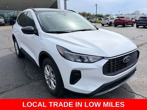Used 2024 Ford Escape Active w/ Tech Pack #1 AWD/4WD image 9