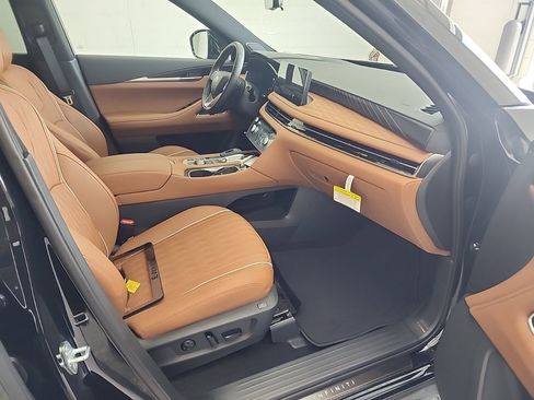 New 2026 INFINITI QX60 Autograph w/ Dark Cargo Package image 9