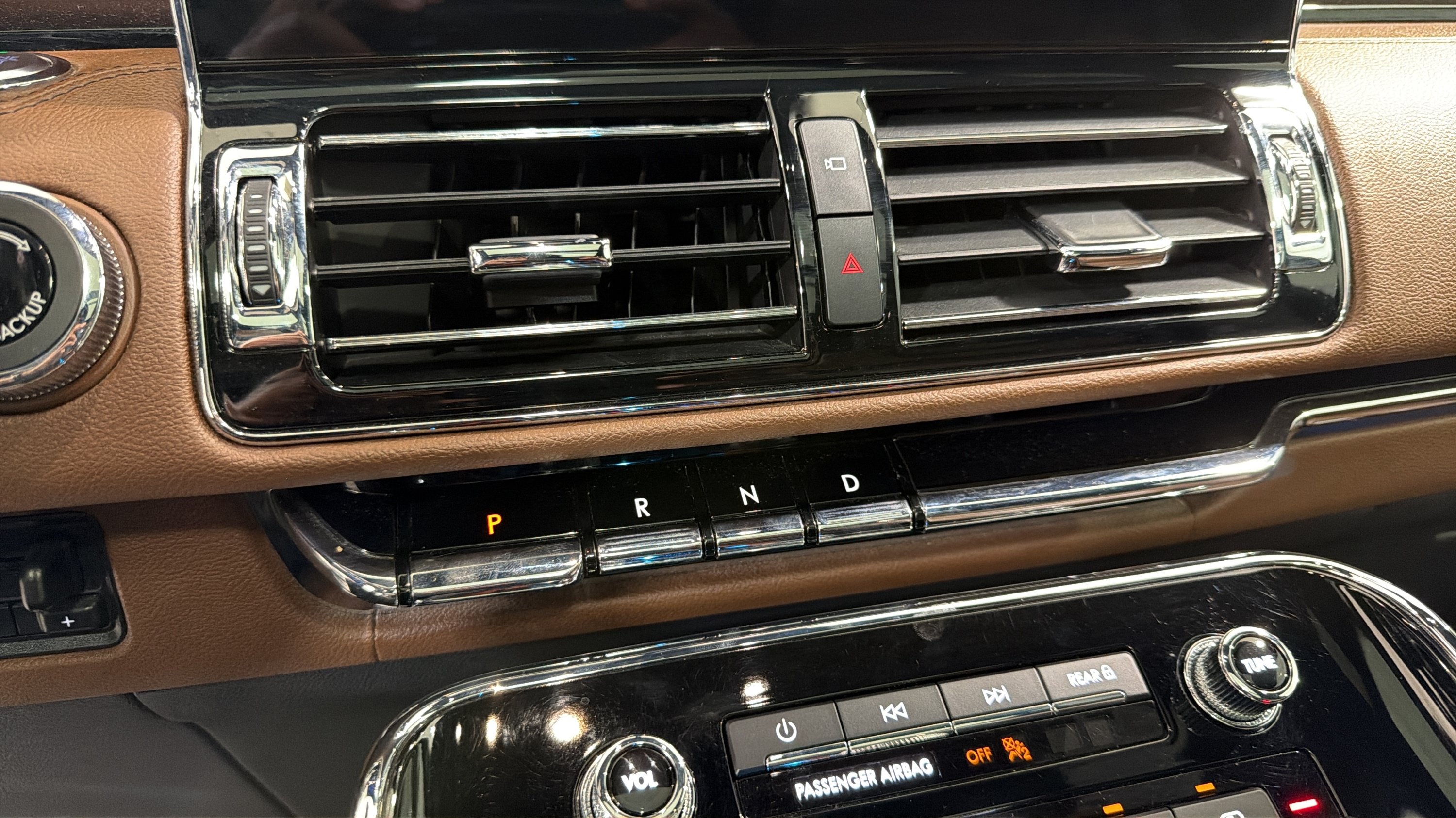Used 2023 Lincoln Navigator Reserve AWD/4WD image 20