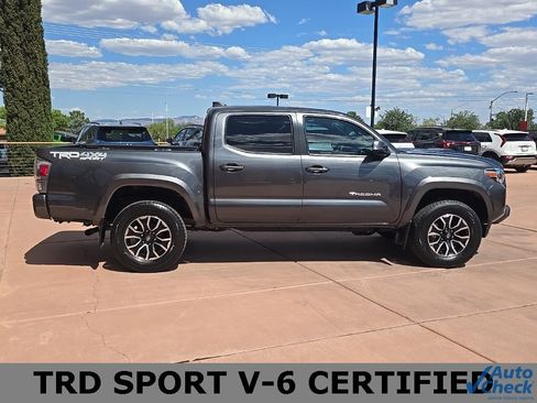 Used 2022 Toyota Tacoma TRD Sport image 8