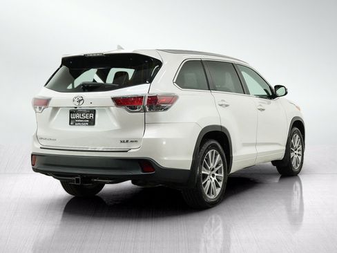 Used 2015 Toyota Highlander XLE AWD/4WD image 5