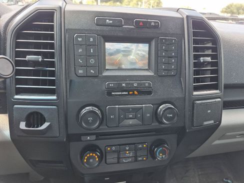 Used 2018 Ford F150 XL w/ Equipment Group 101A Mid RWD image 4