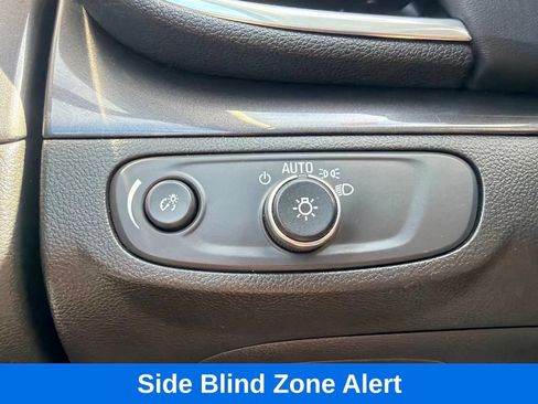 Used 2022 Buick Encore Preferred w/ Safety Package AWD/4WD image 20