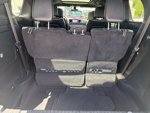 Used 2020 Chrysler Pacifica Limited w/ S Appearance Package FWD image 28