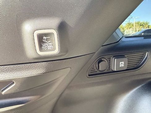 Used 2025 Jeep Grand Cherokee Limited w/ Trailer Tow Package image 33