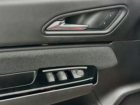 Used 2025 Honda Prologue EX image 15