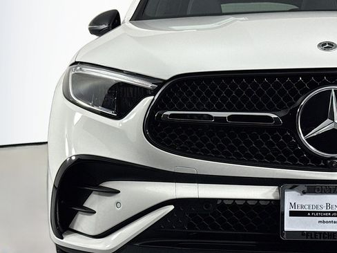 New 2026 Mercedes-Benz GLC 300 image 13